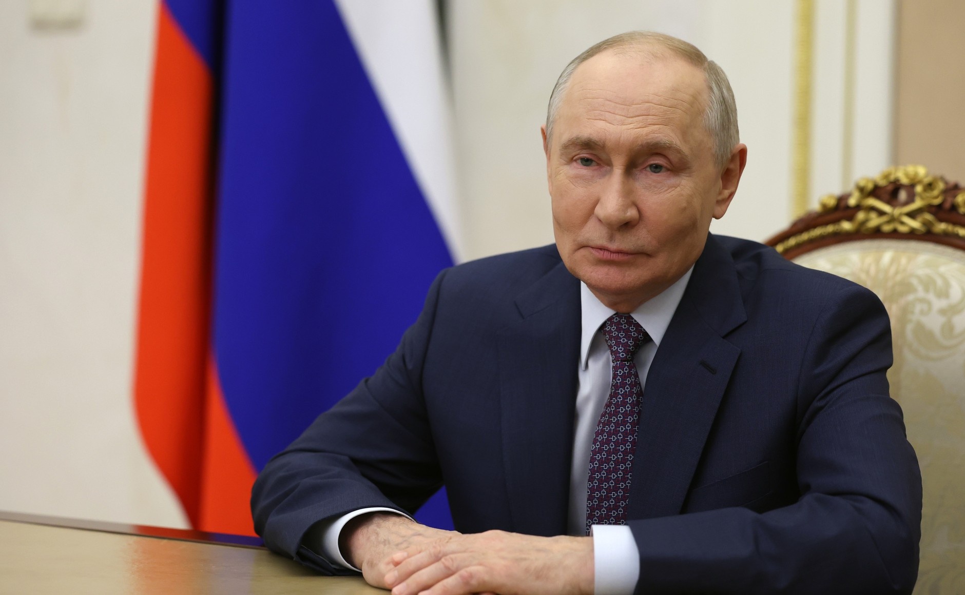 Президент РФ Владимир Путин поздравил педагогов с Днем учителя