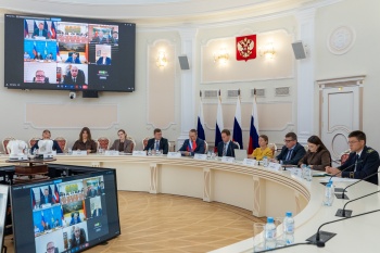 Сергей Кравцов открыл линию психологической помощи «Школа доверия»
